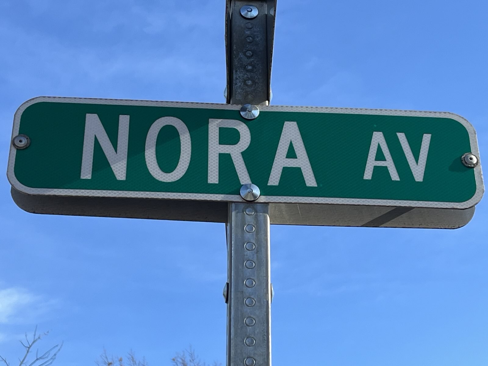 Nora Avenue street sign, Glenview, Illinois